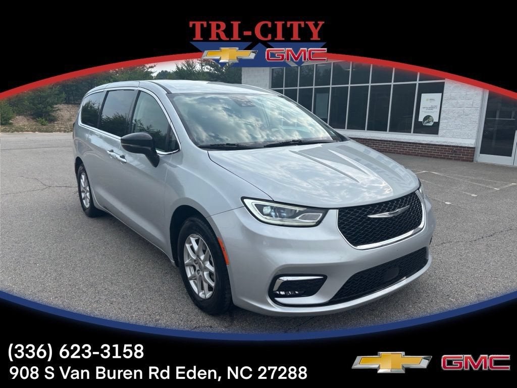 2024 Chrysler Pacifica Touring L in Other — front three-quarter view