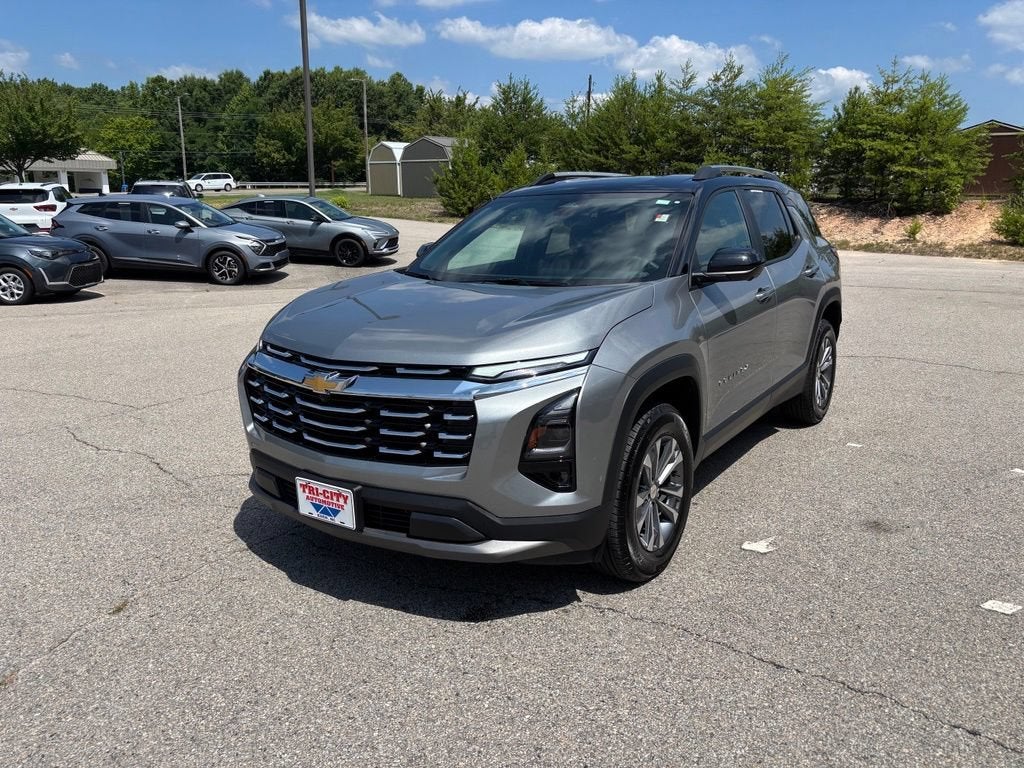 2025 Chevrolet Equinox — interior view